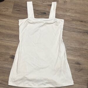 Women’s old navy white dress with pockets